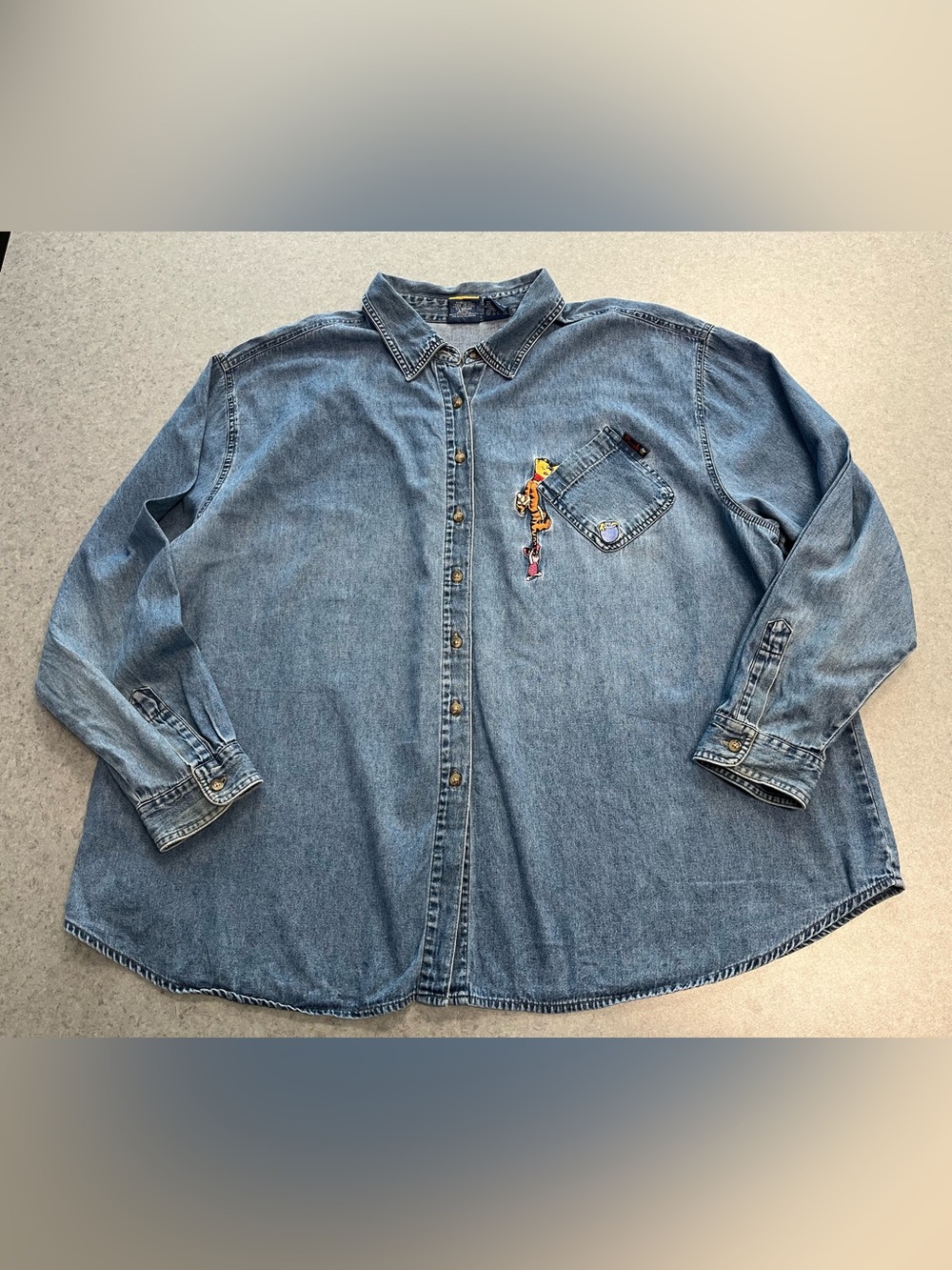 VTG Disney Winnie The Pooh Tigger Piglet Embroidered Denim Shirt—Plus 26/28
